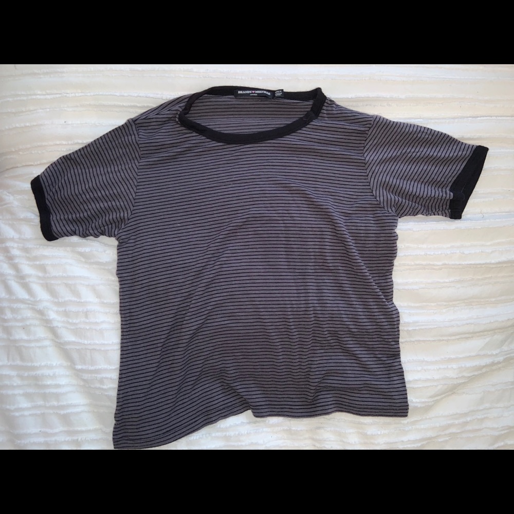Brandy Melville tshirt